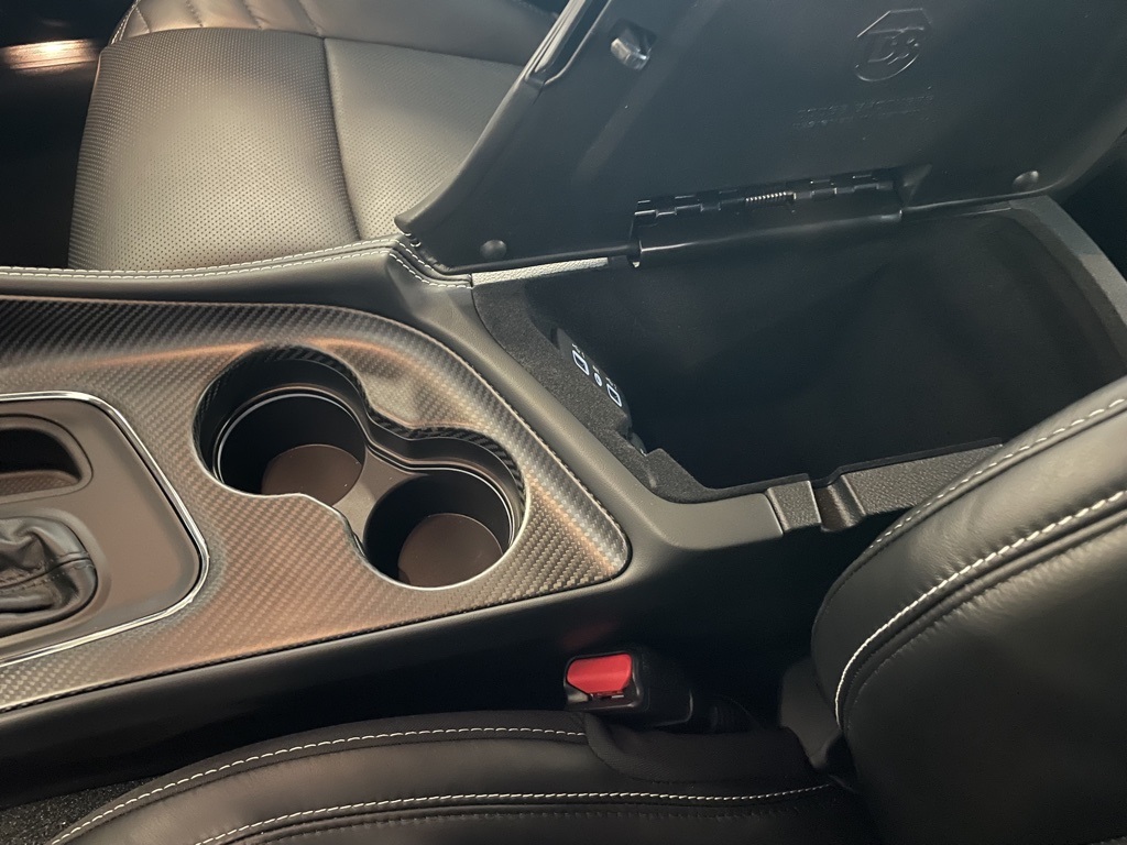 Vehicle image 28 of 29