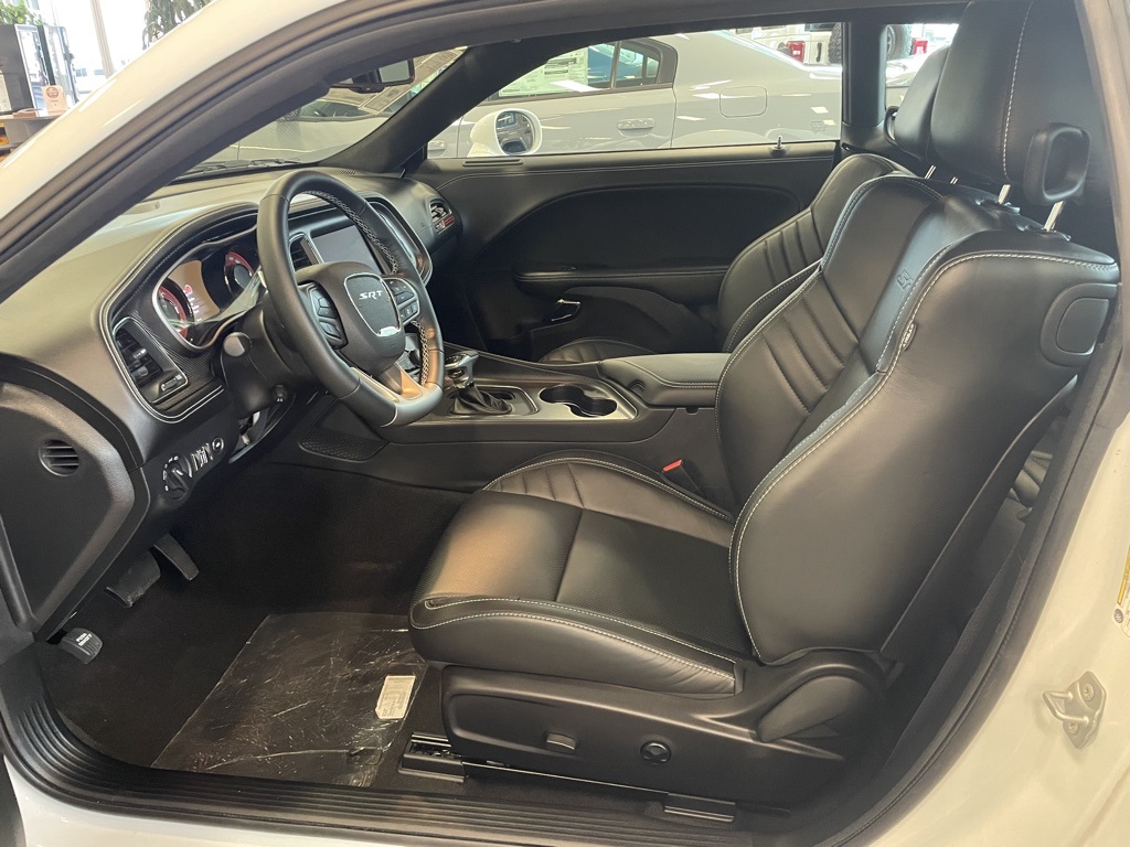 Vehicle image 12 of 29