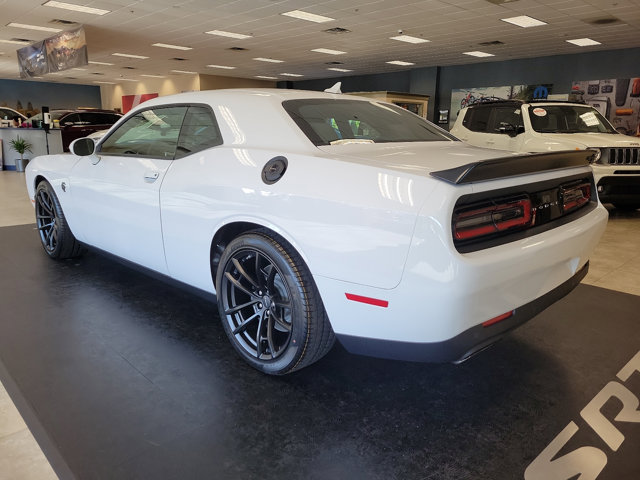 Vehicle image 4 of 20
