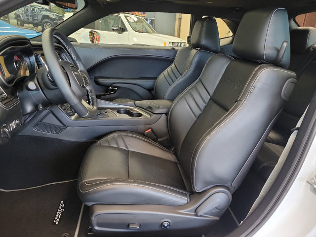 Vehicle image 8 of 20