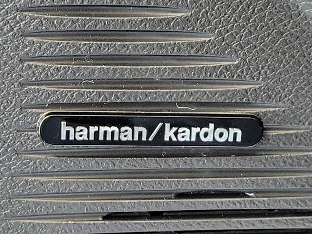 Vehicle image 18 of 20