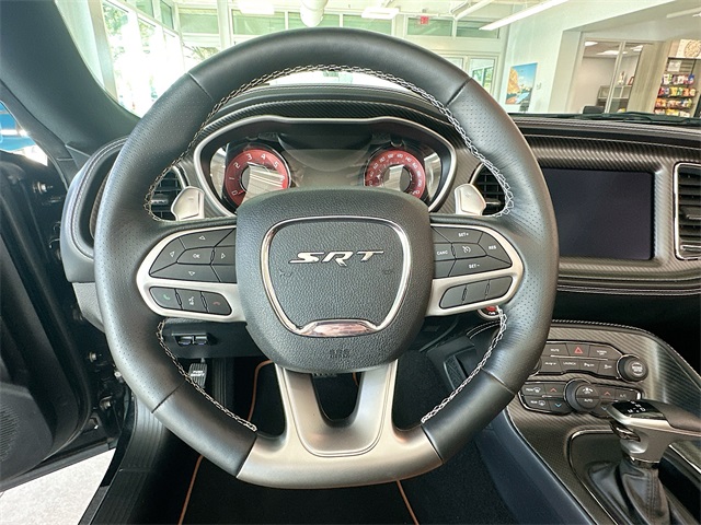 Vehicle image 7 of 19