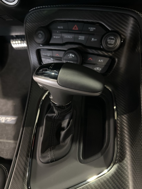 Vehicle image 16 of 33