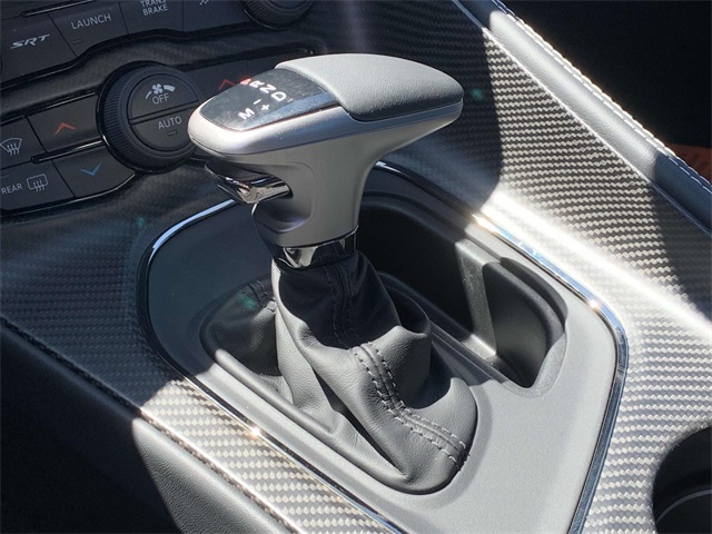 Vehicle image 15 of 33