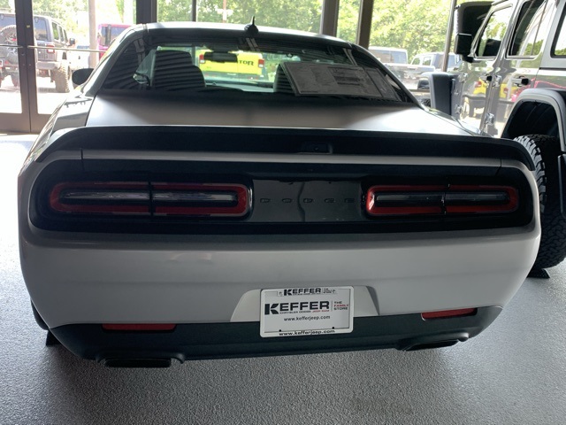 Vehicle image 7 of 33