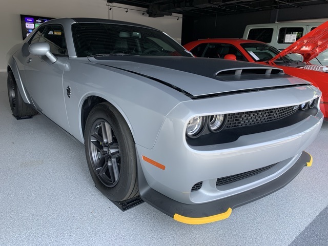 Vehicle image 4 of 33