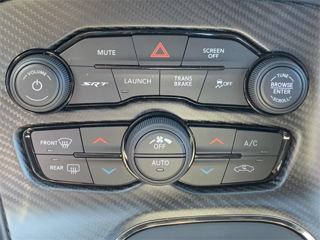 Vehicle image 17 of 33