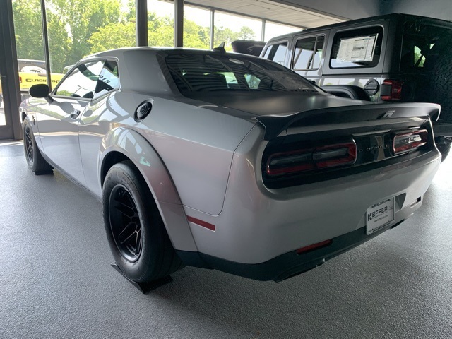 Vehicle image 8 of 33