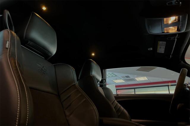 Vehicle image 13 of 20