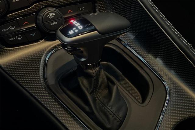 Vehicle image 16 of 20
