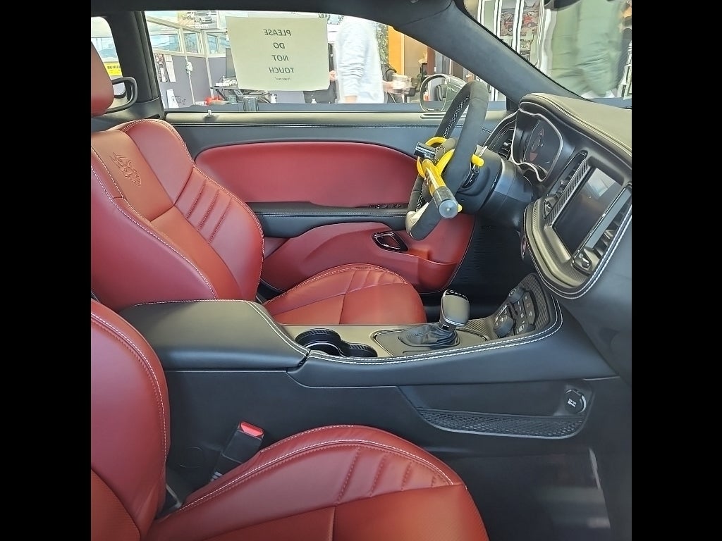 Vehicle image 31 of 35