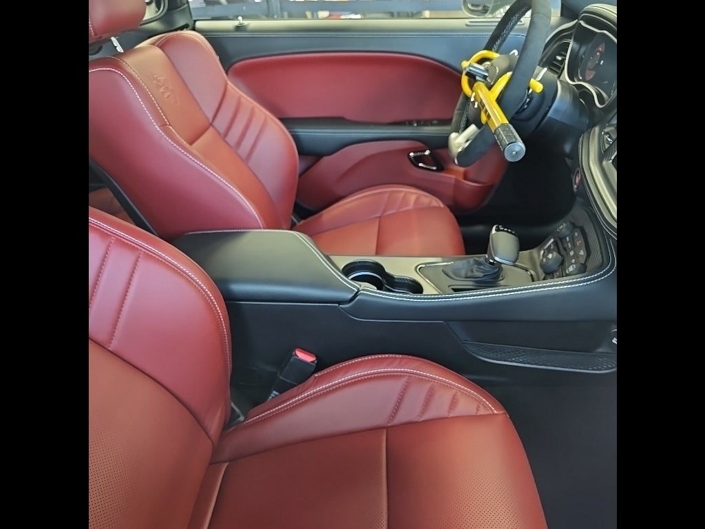 Vehicle image 29 of 35
