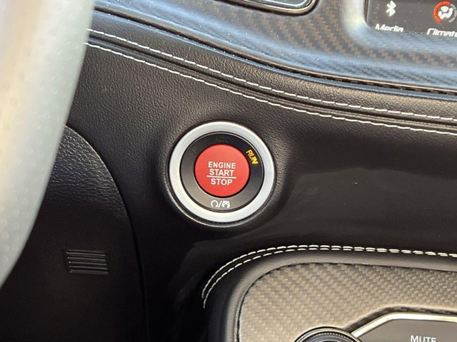 Vehicle image 20 of 22