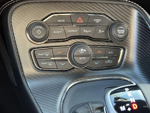 Vehicle image 13 of 22
