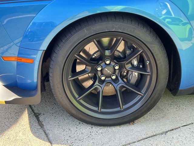 Vehicle image 5 of 22