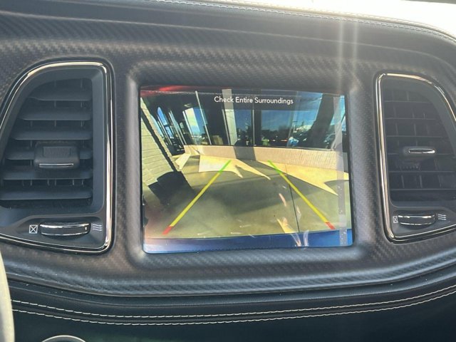 Vehicle image 11 of 22