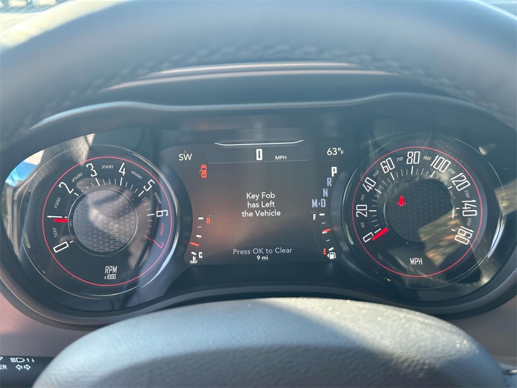 Vehicle image 16 of 29