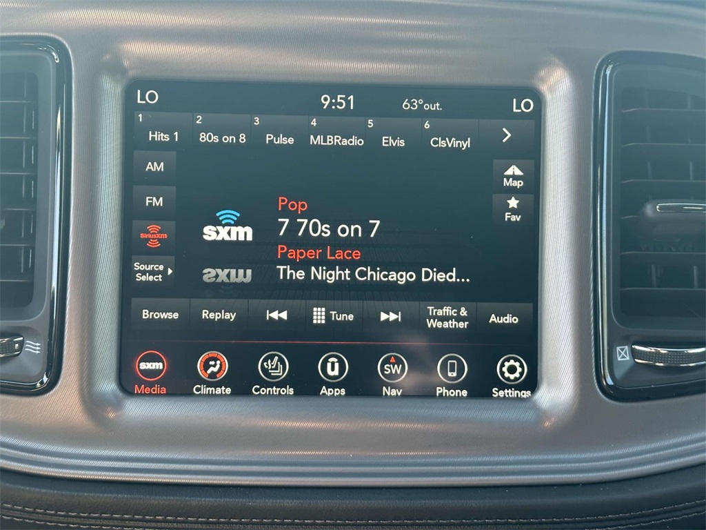Vehicle image 18 of 29