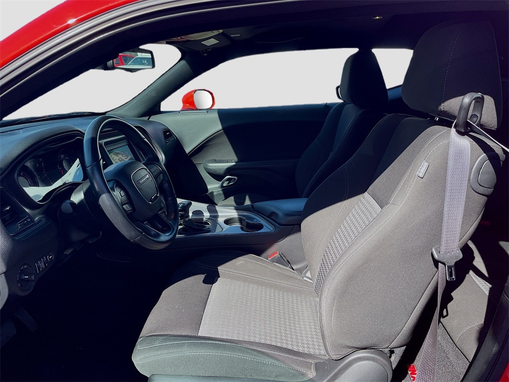 2023 Dodge Challenger SXT Image 16 of 19