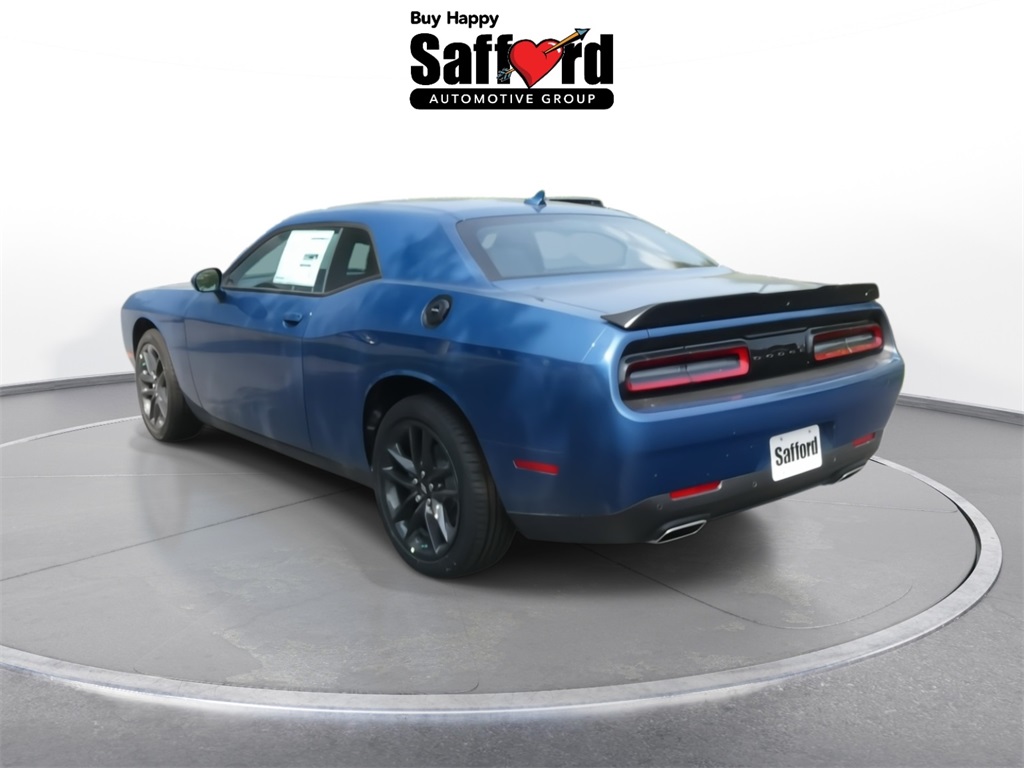 Vehicle image 6 of 17