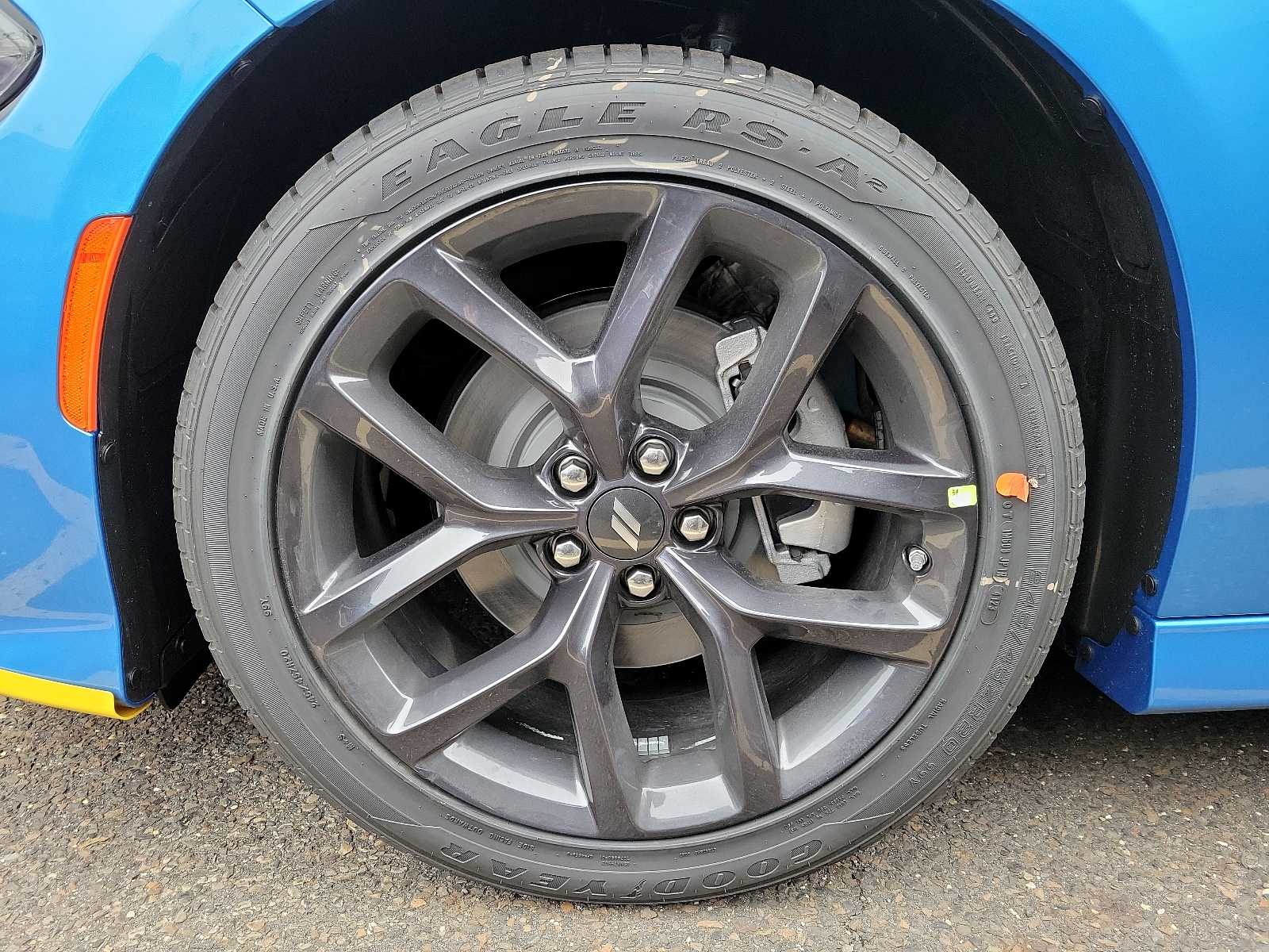 Vehicle image 3 of 4