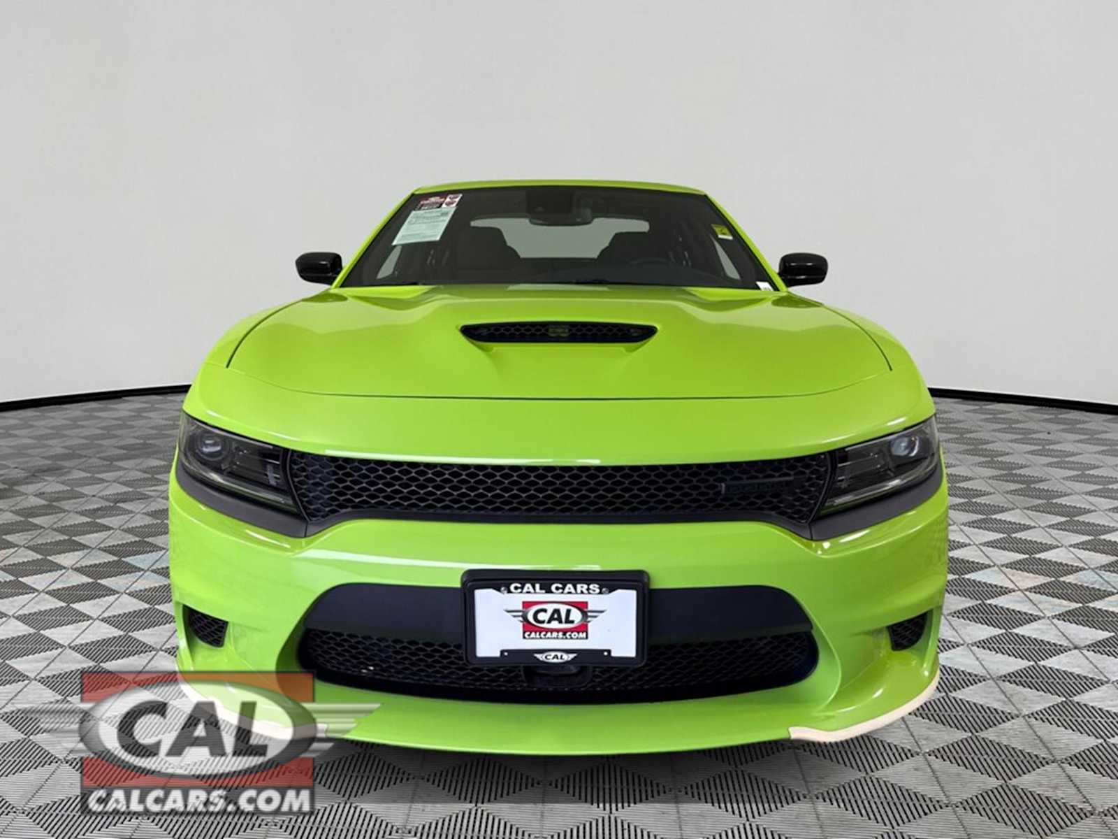 2023 Dodge Charger GT Image 2 of 28