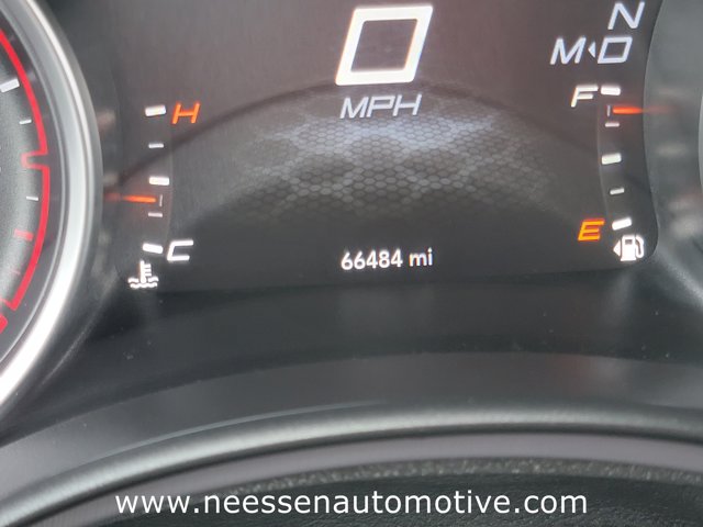 Vehicle image 20 of 33