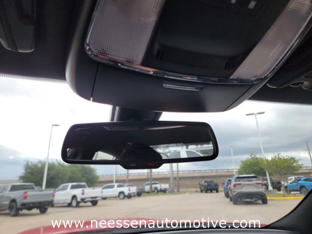 Vehicle image 29 of 33