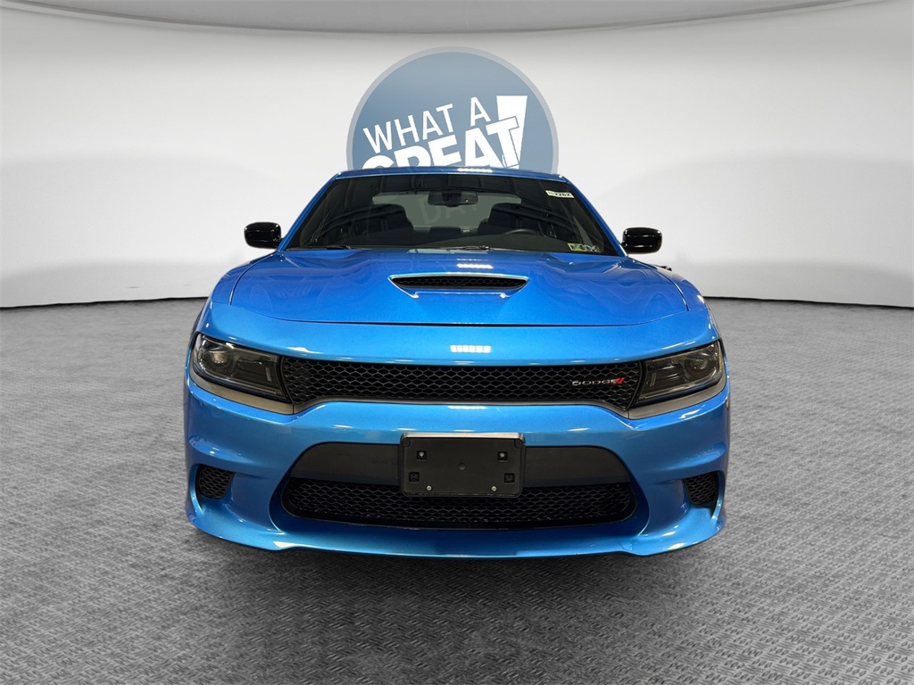 2023 Dodge Charger GT Image 2 of 32