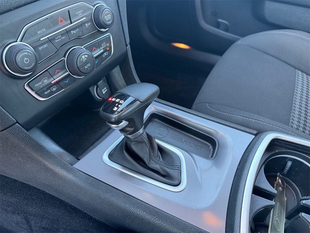 2023 Dodge Charger GT Image 21 of 32