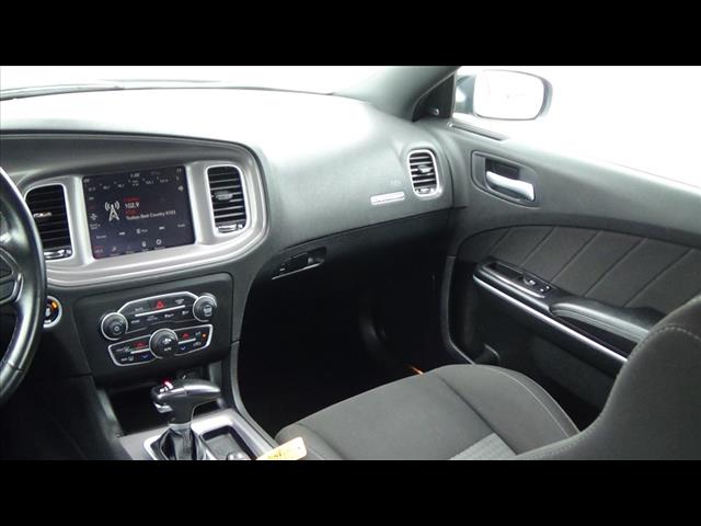 Vehicle image 15 of 25
