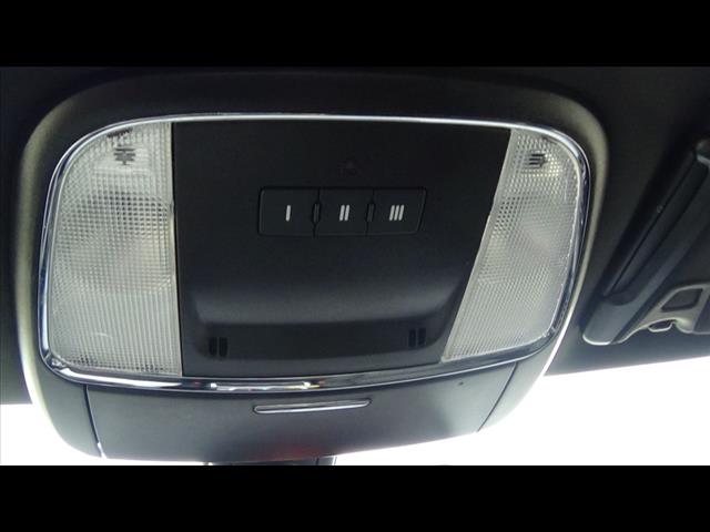 Vehicle image 22 of 25