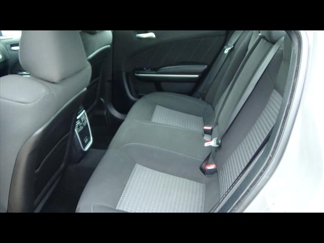 Vehicle image 13 of 25