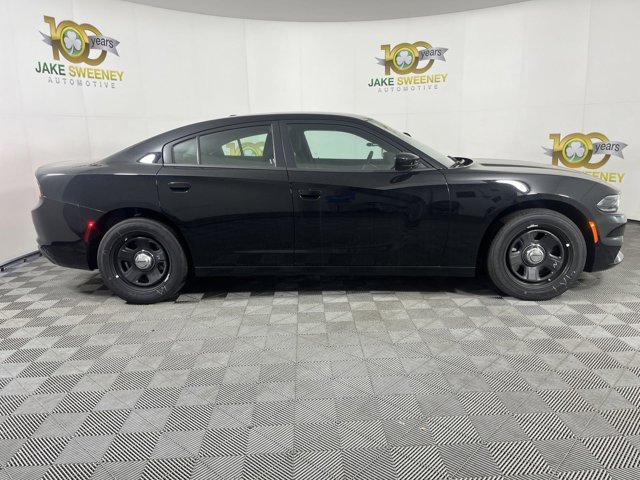 Vehicle image 4 of 27