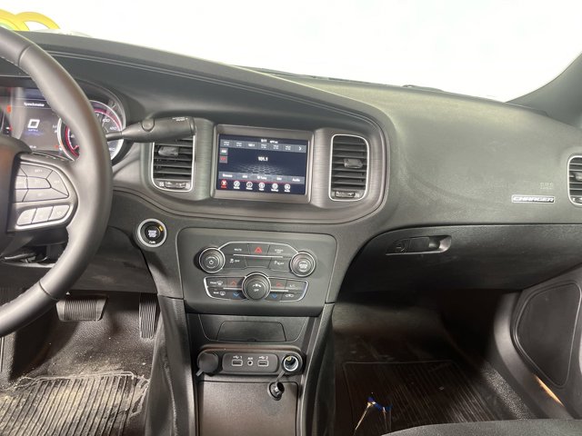 Vehicle image 20 of 27