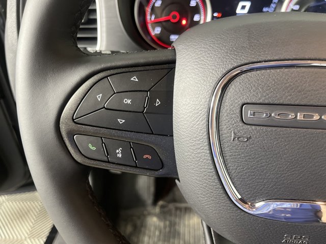 Vehicle image 14 of 27