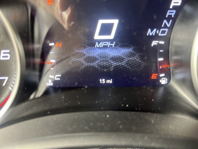 Vehicle image 17 of 27