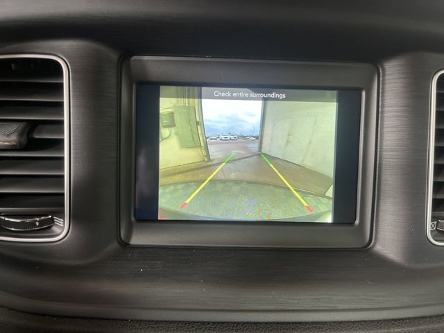 Vehicle image 19 of 27