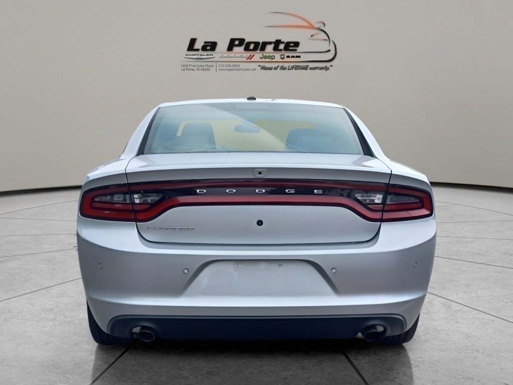 Vehicle image 5 of 40