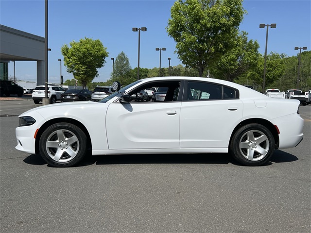 Vehicle image 16 of 38