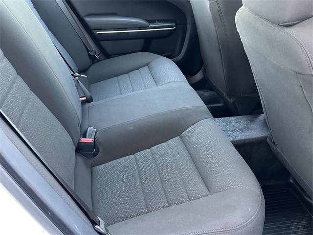 Vehicle image 36 of 38