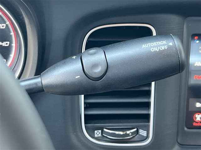 Vehicle image 31 of 38