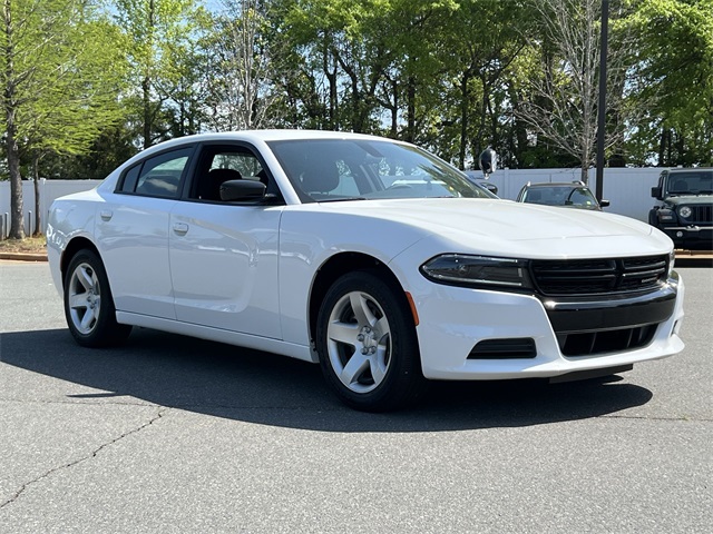 Vehicle image 5 of 38
