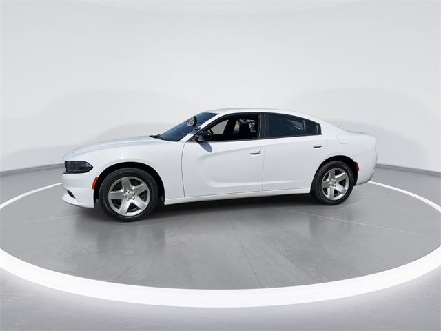 Vehicle image 3 of 38