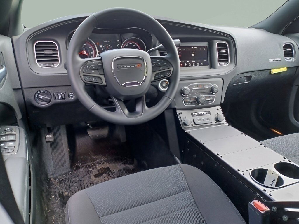 Vehicle image 20 of 40