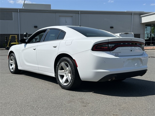 Vehicle image 13 of 37