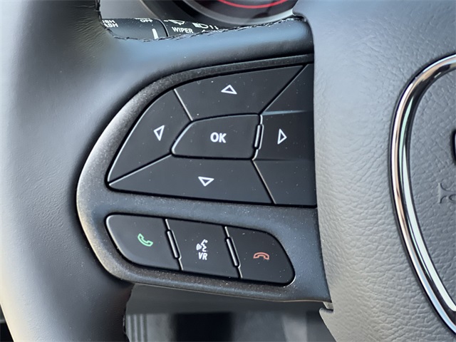 Vehicle image 29 of 37