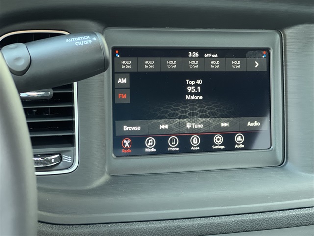 Vehicle image 25 of 37