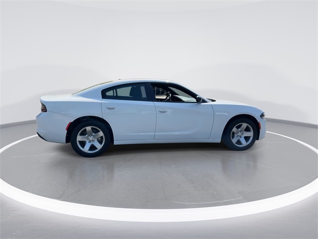 Vehicle image 7 of 37