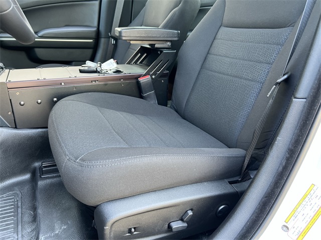 Vehicle image 23 of 37